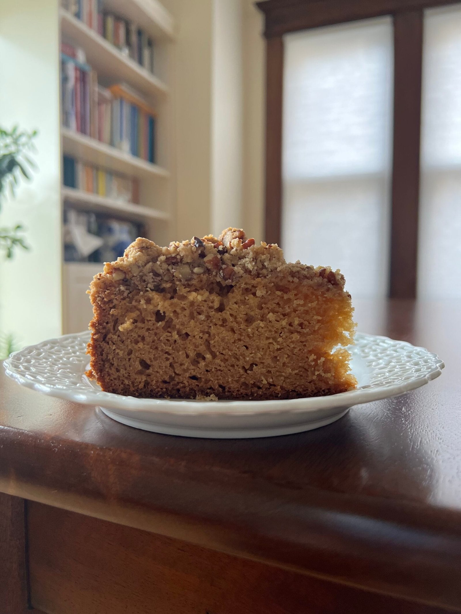 peach streusel cake