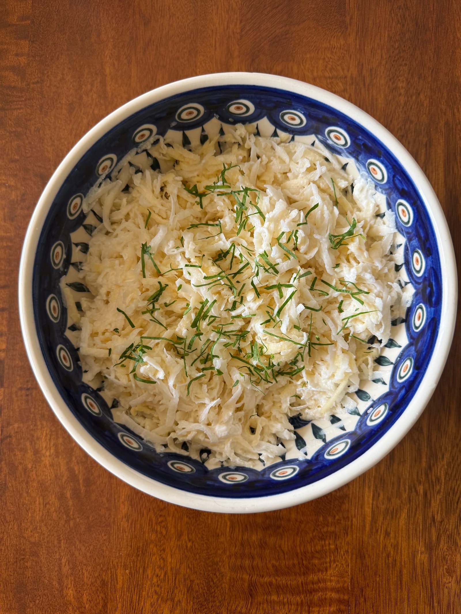 black radish salad with apple