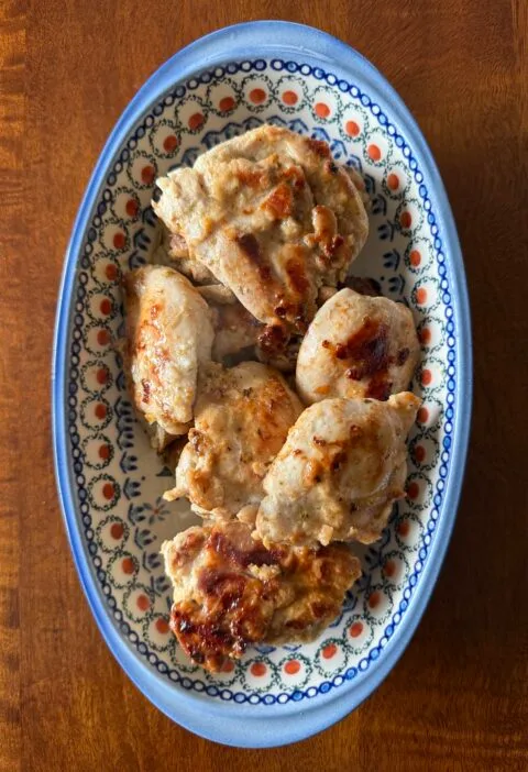 Grilled chicken in marinade